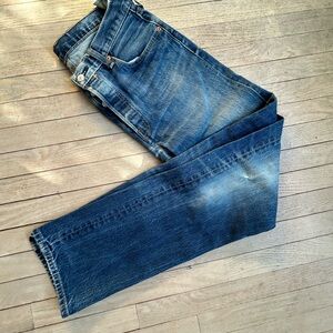 Levi's 501 W33 L36 - Blue With Distressed Right Knee and Pocket
